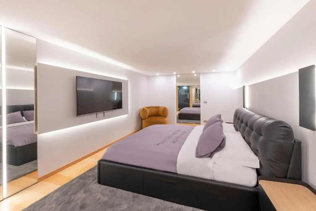 Piscina Interna Privata E Spa A Milano Apartment